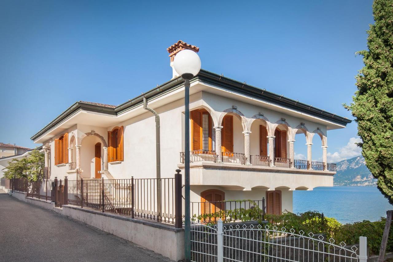 Villa Francesca-Grande Appartamento In Riva Al Lago Brenzone sul Garda Eksteriør billede